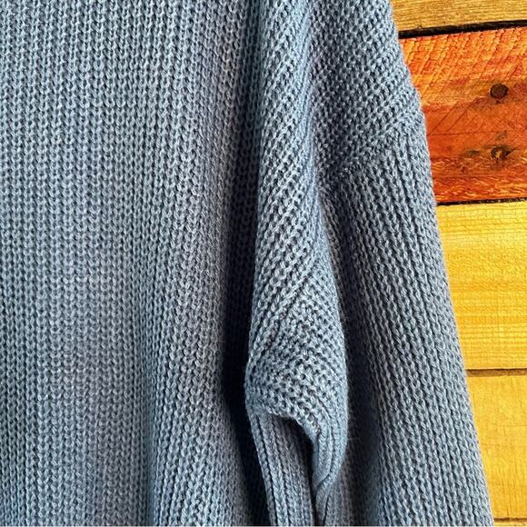 Zenana Blue‎ Sweater Size Small - Picture 5 of 11